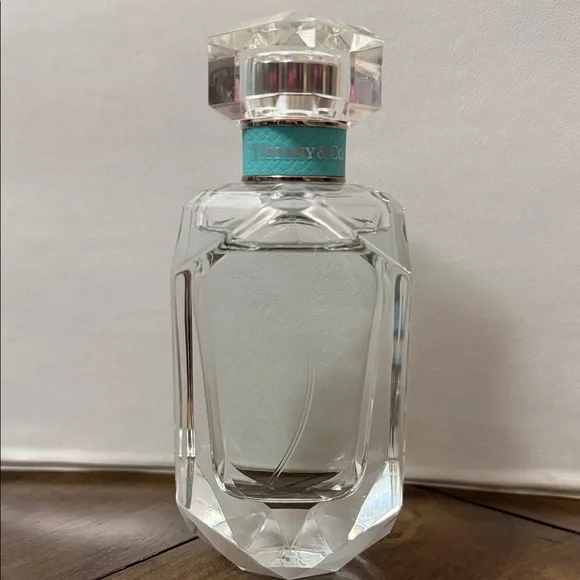 Tiffany & Co. Eau De Parfum 2.5 oz and Body Lotion gift set - Picture 3 of 14